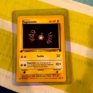 1st edition Team rocket Magnemite